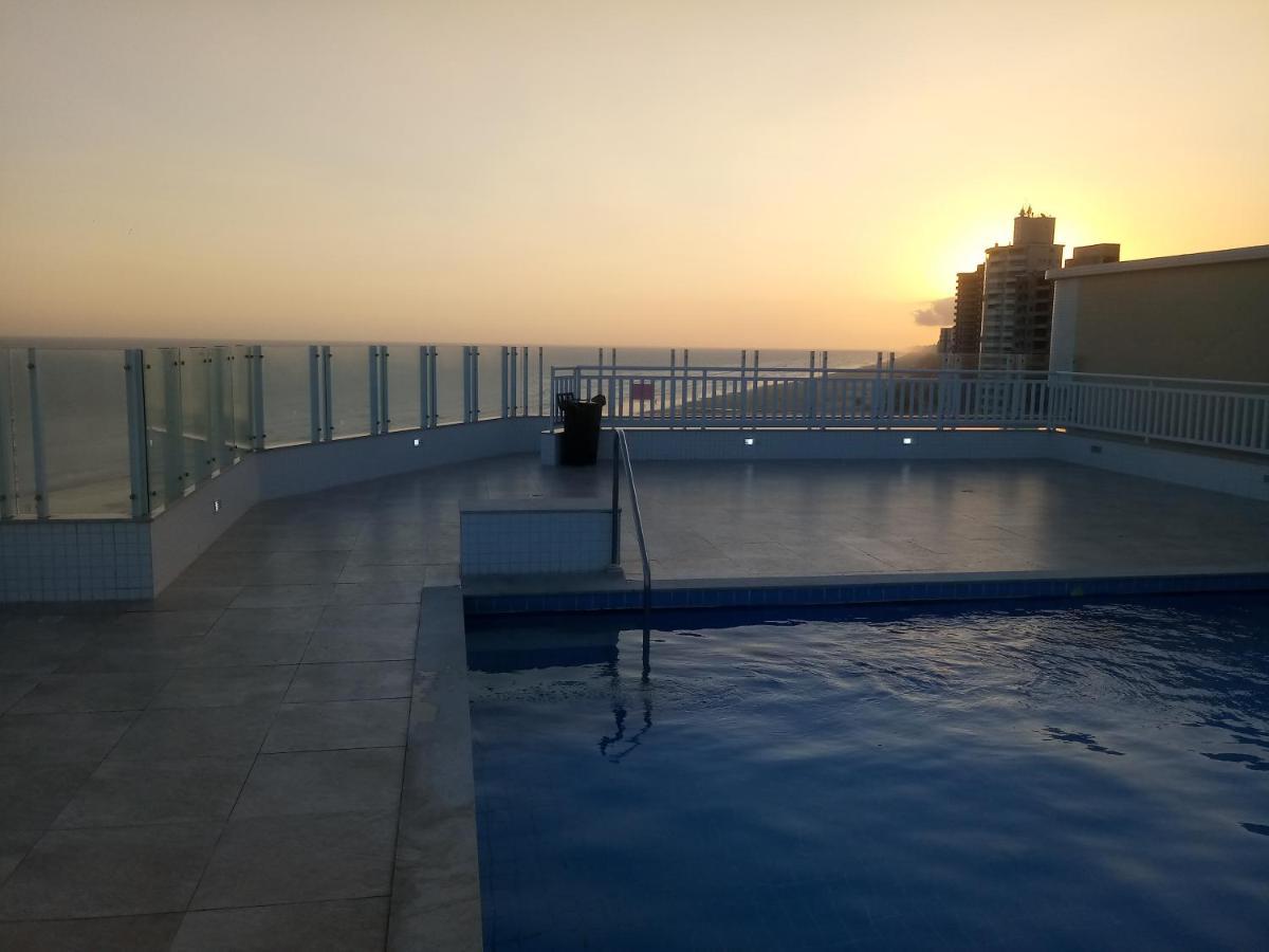 Predio Com Piscina Na Cobertura Frente Ao Mar, Apartamento Para Ate 6 Adultos E 3 Criancas Ate 8 Anos, Churrasqueira Na Sacada, Wi-Fi Gratis, Nao Oferecemos Roupas De Cama E Banho, 1 Vaga De Garagem, Na Praia Grande-Vila Mirim Dış mekan fotoğraf
